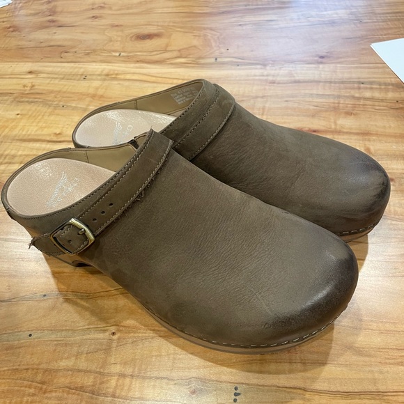 Dansko berry mule in mushroom - Picture 6 of 9